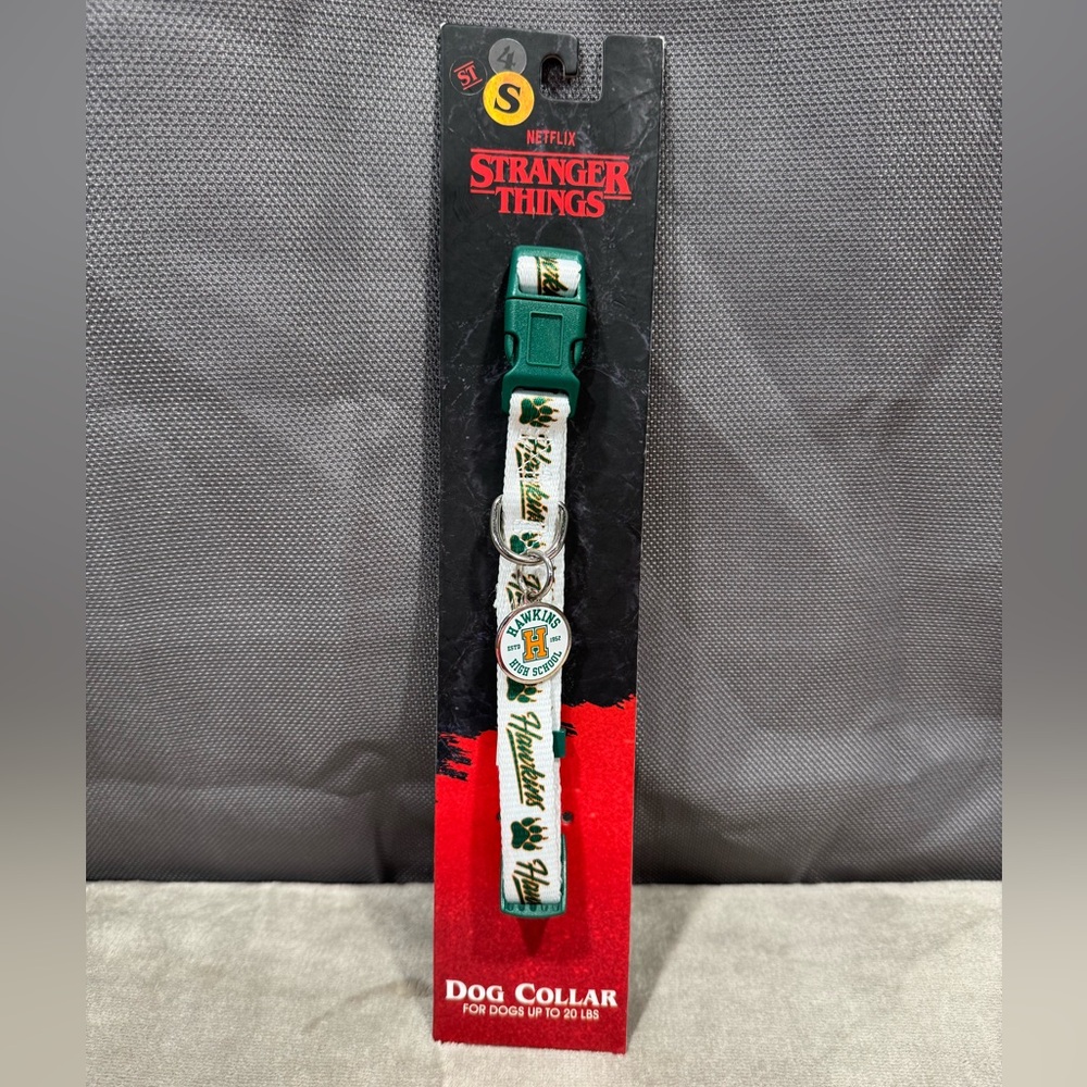 Netflix Stranger Things Dog Collar - Black and Red